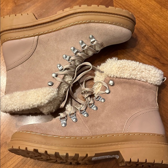 NWT Splendid Yvonne Ankle Shepa Fur lace up ankle boots - warm sand size 10 - Picture 5 of 9